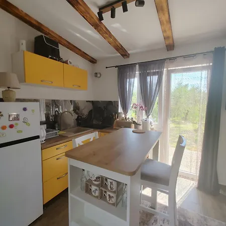 Cattleya Apartment